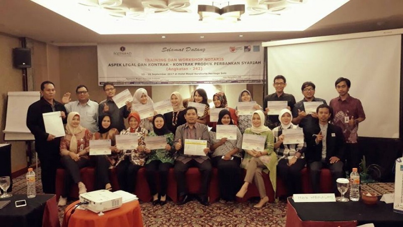 PELATIHAN NOTARIS BANK SYARIAH LEVEL 3  Tentang Perjanjian Hybrid Contracts pada Produk Pembiayaan Bank Syariah  