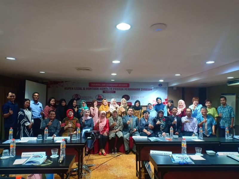 PELATIHAN NOTARIS BANK SYARIAH LEVEL 3  Tentang Teori dan Aplikasi Hybrid Contracts pada Produk Perbankan & Keuangan Syariah Tanggal 21 November 2020 Via Online Zoom Cloud Meeting