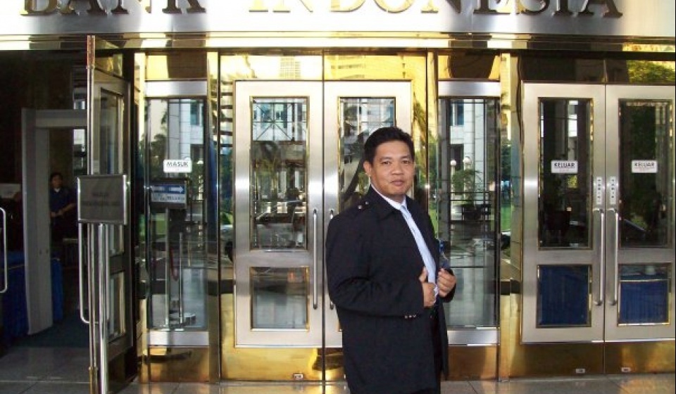 Dampak Bunga Terhadap Keterpurukan Ekonomi Indonesia (3)