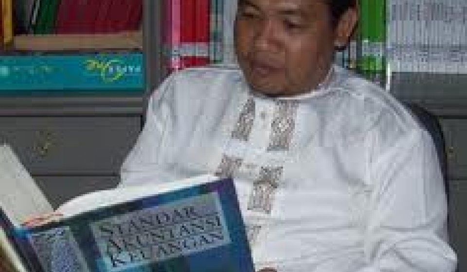 Membangun Literasi Keuangan Syariah di Indonesia